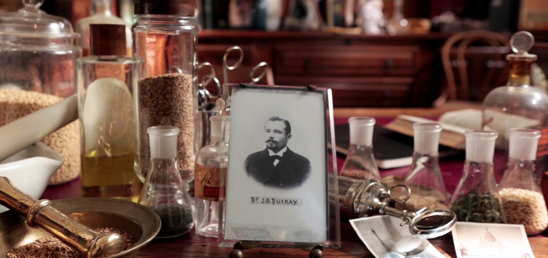 ducray_story_2020_v_fr captures_01